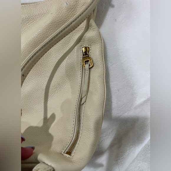 HOBO THE ORIGINAL Leather bag 3-in-1 Convertible
Backpack Tote and Crossbody. - Picture 5 of 12